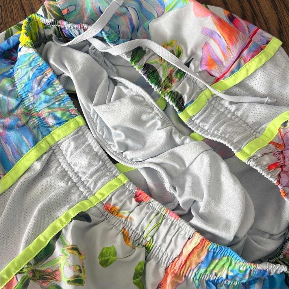 Nike Shorts Womens Neon Floral Tropical Dri-FIT Tempo Running Athletic - Picture 6 of 6